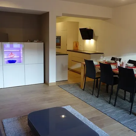 Chesa Muragls Appartement *