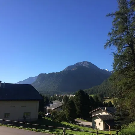 Chesa Muragls 蓬特雷西纳